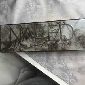 Urban decay naked smoked palette